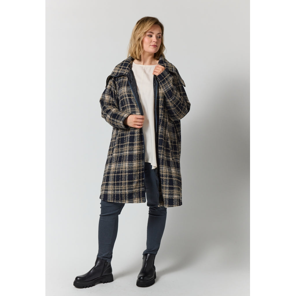 Gozzip Woman GGail Coat Coat Black with blue and mustard checks