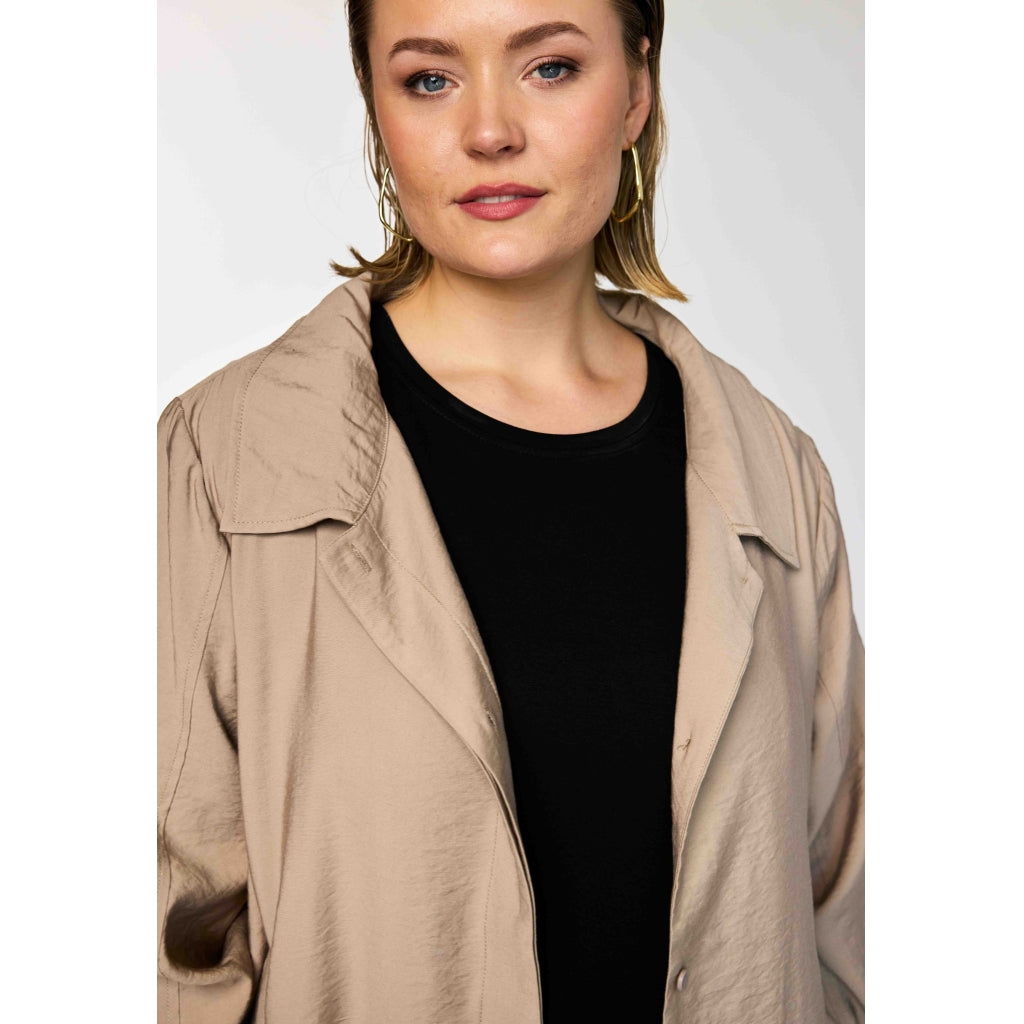 Gozzip Woman GSanne Coat short Coat Sand