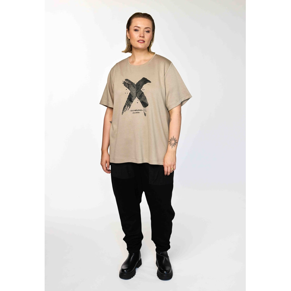 Gozzip Woman GTine T-shirt with print T-Shirt Sand